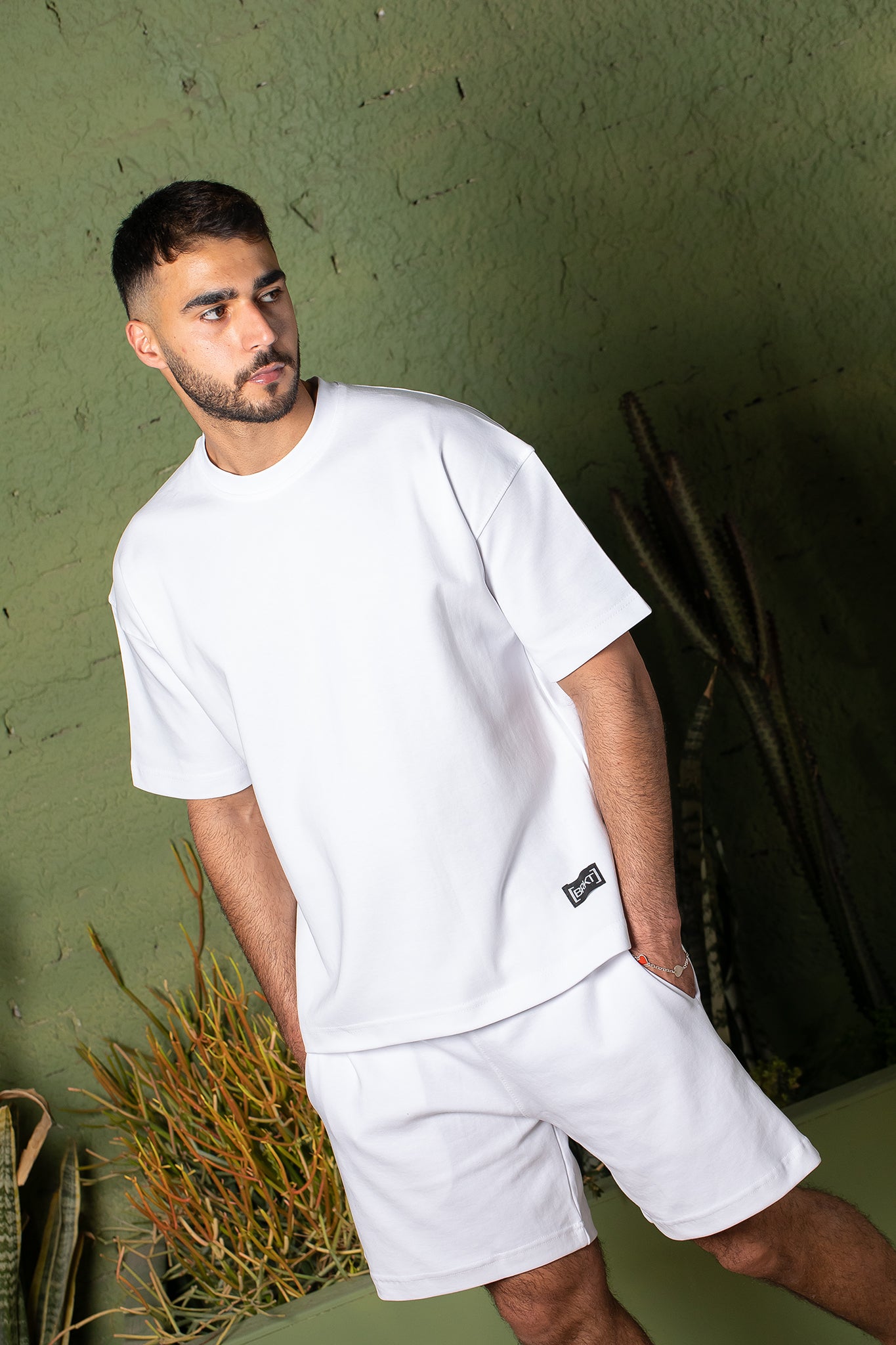 Basic White Oversize T-shirt